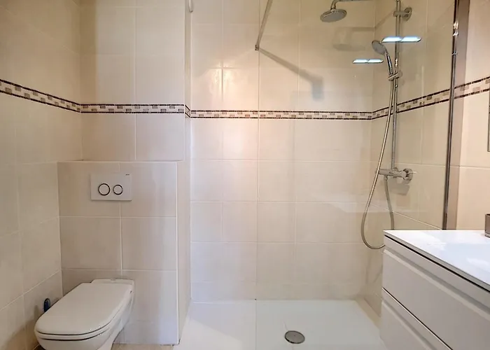 Daire 2 Bdr With Garden Next To The Croisette