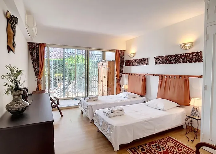 2 Bdr With Garden Next To The Croisette Daire *