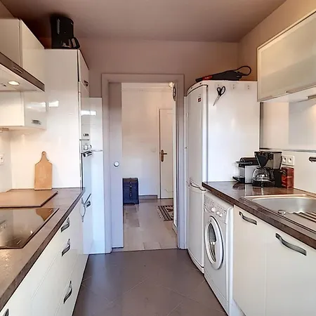 Apartment 2 Bdr With Garden Next To The Croisette *
