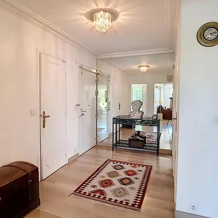 2 Bdr With Garden Next To The Croisette Apartment *