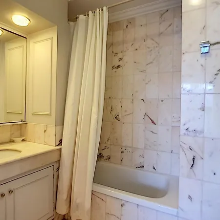 2 Bdr With Garden Next To The Croisette Апартаменты Канны