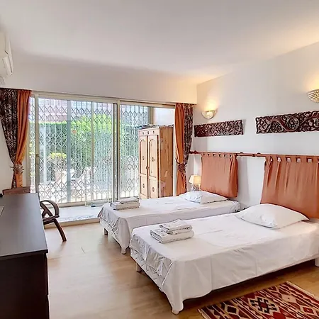 2 Bdr With Garden Next To The Croisette Апартаменты *